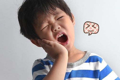 Sâu răng sữa ở trẻ nguy hiểm đến mức nào?