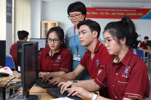 Chống đạo văn trong trường đại học: Quy định có, khó thực hiện