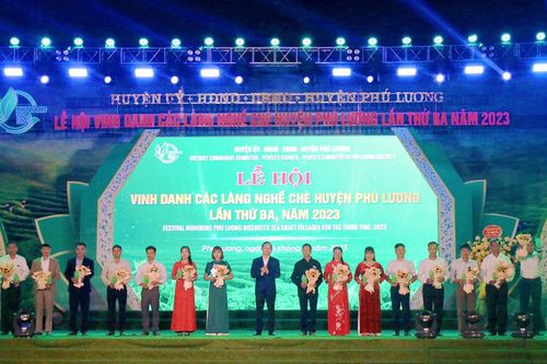 Vinh danh làng nghề chè tiêu biểu