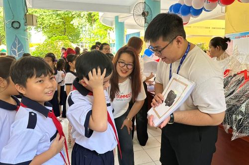 Trường học hạnh phúc hôm nay: Chệch đường ray…