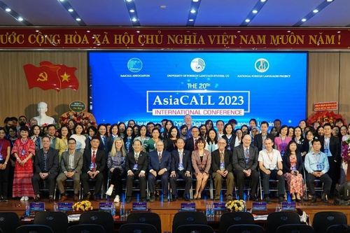 Chuyên gia bàn về ứng dụng trí tuệ nhân tạo và kỹ thuật số trong ngôn ngữ học
