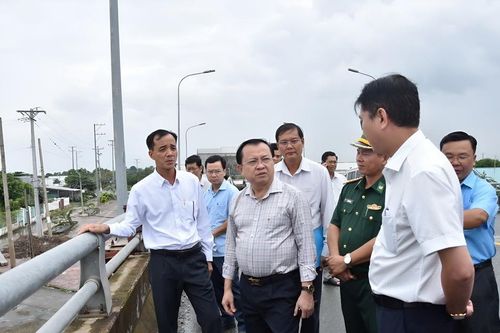 Bạc Liêu: Sớm triển khai dự án xây dựng kè chống sạt lở và triều cường