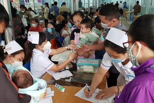 Trẻ mắc bệnh hô hấp do virus gia tăng