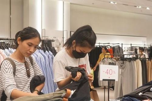 Black Friday: Không có 'bão' mua sắm, 'vỡ' kịch bản bán hàng