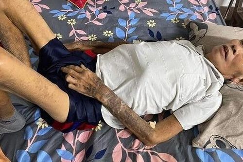 Nằm trên giường bệnh, cha nghèo vẫn đau đáu về người con bỏ đi biệt tích