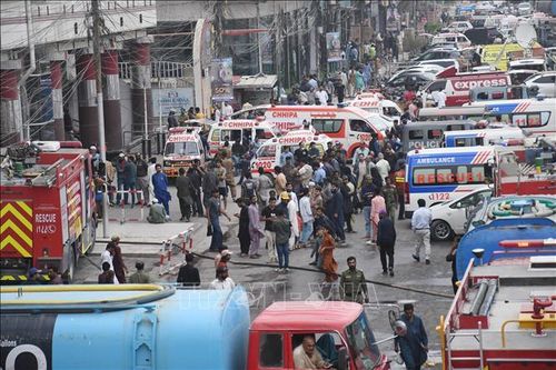 Pakistan: Cháy trung tâm mua sắm gây nhiều thương vong