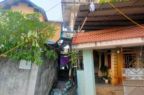Hà Nội: Di dời nhiều hộ dân ra khỏi khu vực nguy hiểm do sụt, lún, nứt nhà