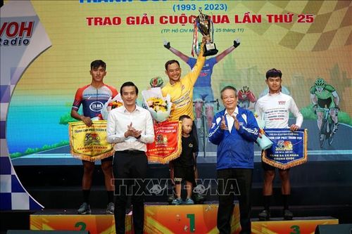 'Vua nước rút' Lê Nguyệt Minh lập cú đúp tại Giải đua Xe đạp Nam Kỳ khởi nghĩa