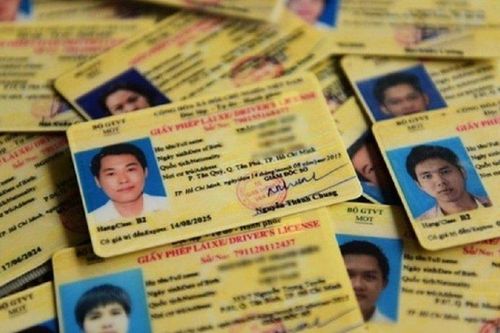 Sang tháng 12, những người này phải đổi giấy phép lái xe nếu không muốn bị phạt