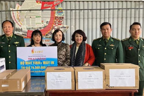 Hiệp hội Nữ doanh nhân Việt Nam đồng hành cùng phụ nữ biên cương Lào Cai