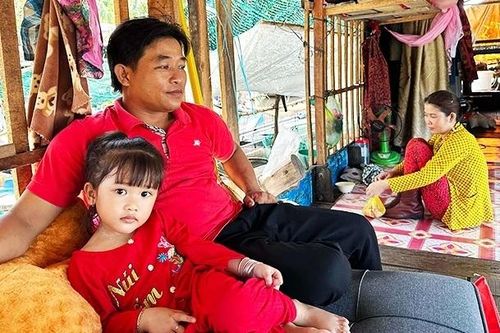 Chuyện tình con nước nổi