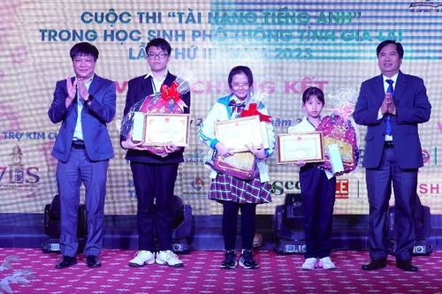 Cuộc thi 'Tài năng tiếng Anh': Trao 36 giải cho các tập thể, cá nhân