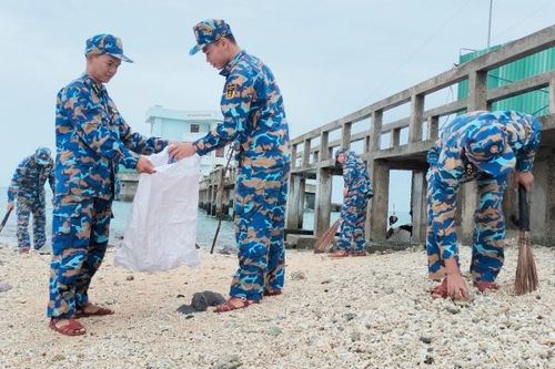 Lữ đoàn 146 tổ chức 'Ngày thứ Bảy tình nguyện'