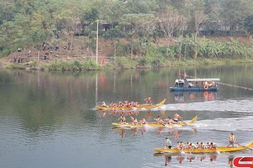 Khai mạc Giải đua thuyền truyền thống và các trò chơi dân gian trải nghiệm