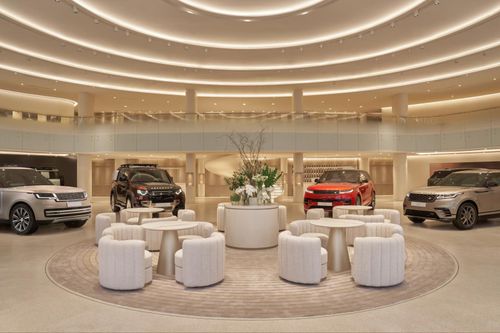 Jaguar Land Rover ra mắt không gian trưng bày mới: Khi Việt Nam được chọn!