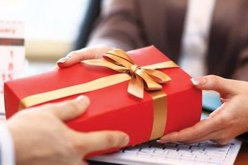 Cấm biếu, tặng quà Tết lãnh đạo dưới mọi hình thức