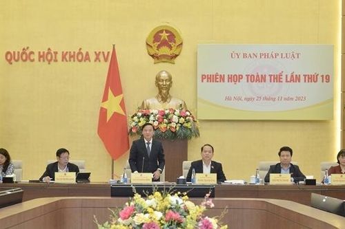 Phó Chủ tịch Quốc hội Nguyễn Khắc Định dự Phiên họp toàn thể của Ủy ban Pháp luật