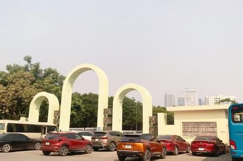 Nhức nhối tình trạng chiếm dụng vườn hoa, công viên