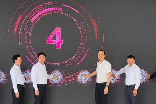 Hà Nội: Tuyên dương 328 'Học sinh 3 tốt', 'Học sinh 3 rèn luyện'