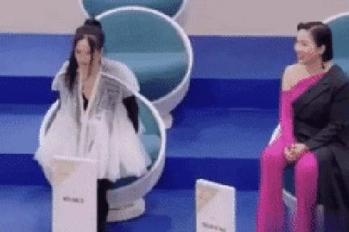 Vì sao cùng tham gia show 'Chị đẹp', diva Hồng Nhung - Quỳnh Nga vướng tranh cãi, Diệp Lâm Anh được lòng fan?