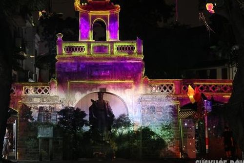 Mãn nhãn màn trình diễn nghệ thuật 3D mapping tại Ô Quan Chưởng