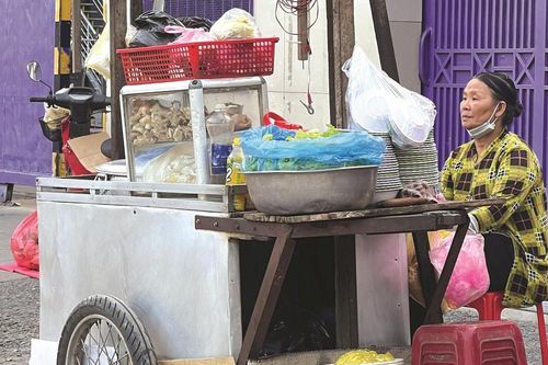 Nhọc nhằn đời hủ tiếu gõ