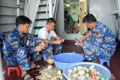 Bảo đảm hậu cần hải quân trong chuyến công tác tại Trung Quốc