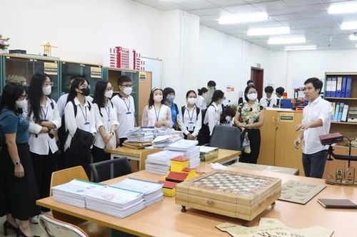 Sinh viên tham dự Giải thưởng Euréka tham quan các trung tâm công nghệ hàng đầu tại TP. HCM