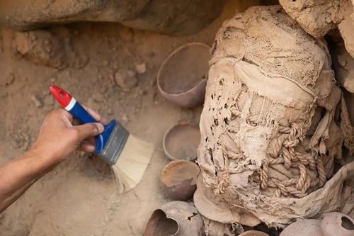 Peru khai quật nhiều xác ướp trẻ em