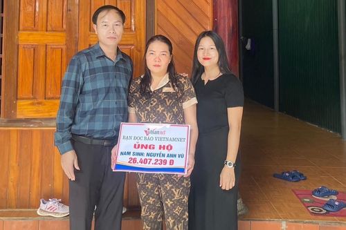 Nam sinh suy thận ở Hà Tĩnh được ủng hộ hơn 26 triệu đồng