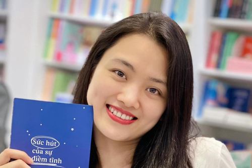 Ngắm nhan sắc vạn người mê của Hoa khôi bóng chuyền Thu Hoài