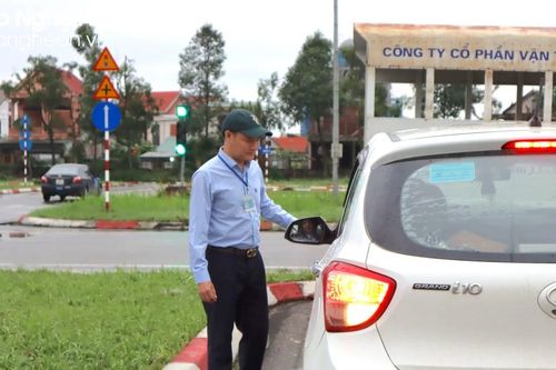 Chuyện nghề dạy lái ô tô
