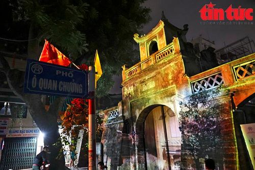 Ô Quan Chưởng rực rỡ với trình diễn nghệ thuật ánh sáng 3D