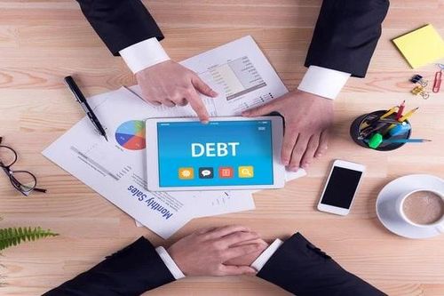 Rising Bad Debt Challenges Banking Sector in Vietnam