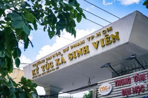 Sinh viên trường ĐH Sư phạm TP.HCM bị cấm nằm nệm, giám đốc ký túc xá nói gì?