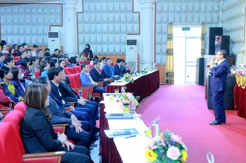 Nỗ lực xóa bỏ khoảng cách giới