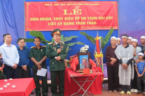 Lễ truy điệu và an táng hài cốt liệt sĩ