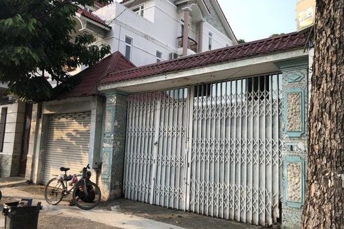 Đem tài sản đang tranh chấp bán đấu giá