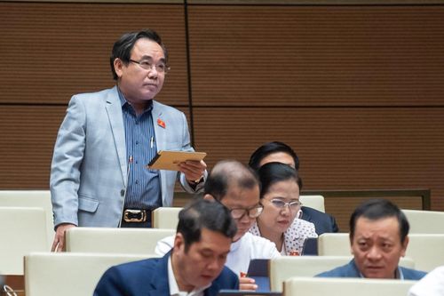 Cân nhắc quy định buộc lắp thiết bị giám sát hành trình đối với xe máy