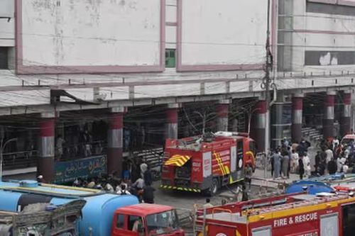 Pakistan: Cháy trung tâm thương mại ở Karachi, ít nhất 11 người thiệt mạng