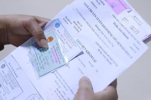 Có nên bỏ giấy chuyển tuyến?