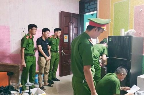 Giải cứu thiếu nữ bị đánh đập, ép phục vụ khách tại quán karaoke