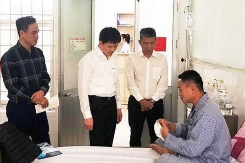 Khống chế gã tâm thần dùng dao đâm bị thương 3 công an xã ở Hải Phòng