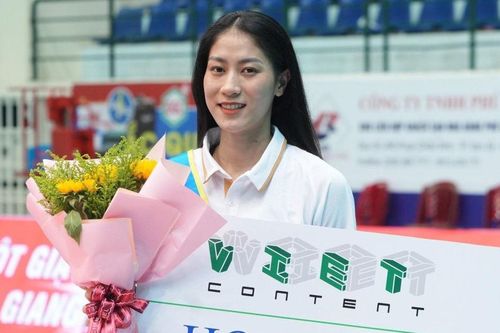 Tin nóng thể thao sáng 27/10: Hoa khôi bóng chuyền tạo kỷ lục khó tin, đội bóng Đông Nam Á sắp bị loại khỏi FIFA