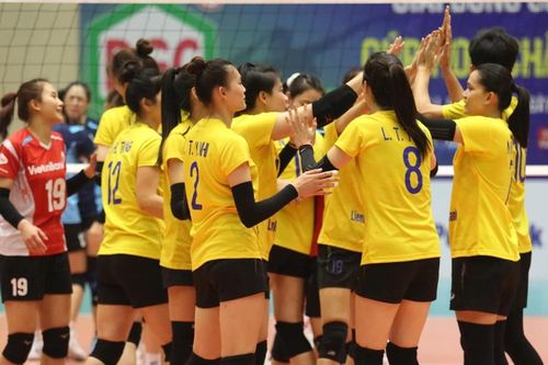 Tin nóng thể thao tối 27/11: Bóng chuyền nữ Việt Nam nảy sinh vấn đề mới gây tranh cãi dữ dội, Tuấn Hải muốn xuất ngoại