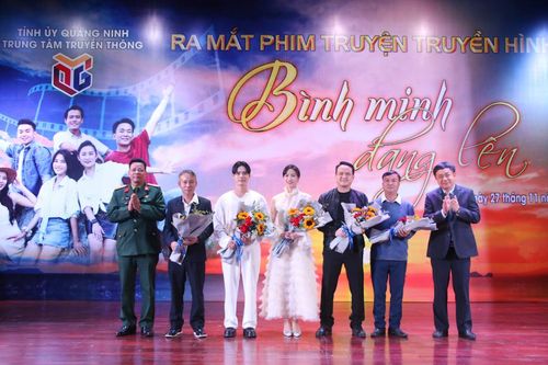Ra mắt bộ phim truyện truyền hình 'Bình minh đang lên'