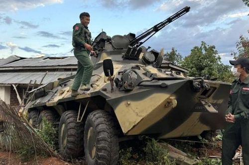 Trung Quốc kêu gọi ngừng bắn trong cuộc xung đột ở Myanmar