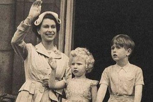 Hình ảnh chưa công bố về Nữ hoàng Elizabeth