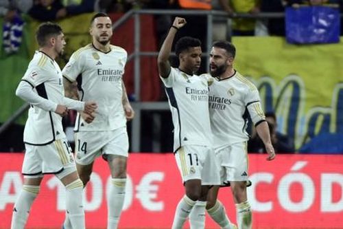 Hai sao trẻ nổ súng, Real Madrid thắng giòn giã