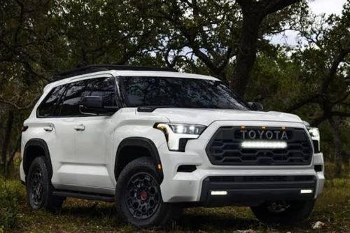 Lộ diện biến thể mới của Toyota Fortuner